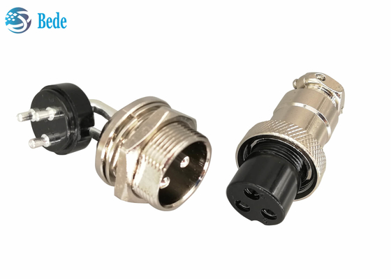 GX 20 2 3 4 Pin Aviation Connector Elbow Male en Recht Vrouwelijk Uitrustingencomité zetten Schakelaar op