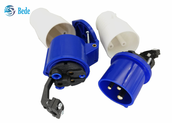 Enige Fase Industriële Stop en Koppelingstype van de Contactdoosp+n+e Blauw Kleur 220-250V 16A