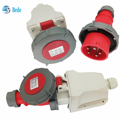 3P+N+E industriële Stop en Contactdoos IP67 van de Ampèremuur van AC220-415V 16 en 32 het Opzettende Type
