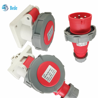 4 Pins Industrial Plug And Panel Mounting Socket 32A 380~415V Beschermingsniveau IP67